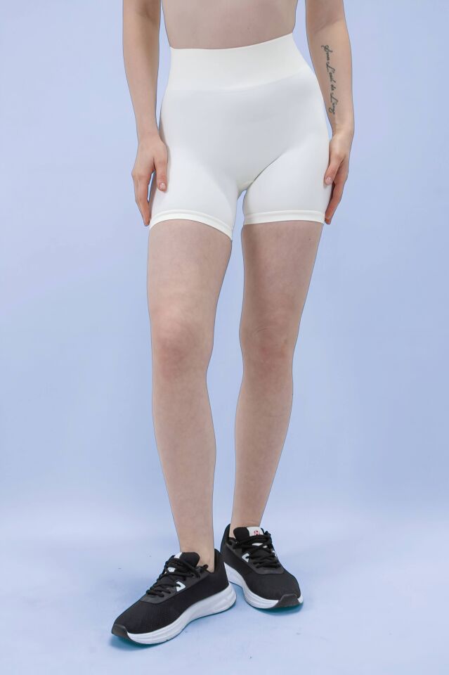 Seamless Dikişsiz Beyaz Tayt Şort I Heyy's Activewear