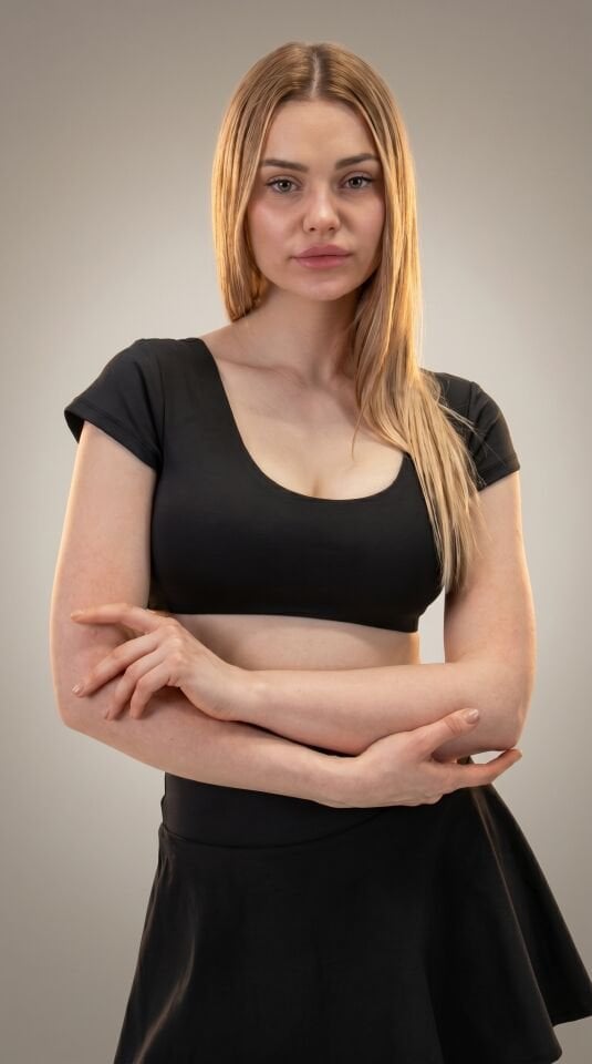 Siyah Kısa Kol Bra (Göğüs Detaylı, Göğüs Pedli) I Heyy's Activewear
